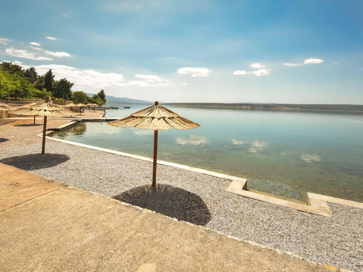 Apartment Maja - SRD420 Maslenica Bagian luar foto