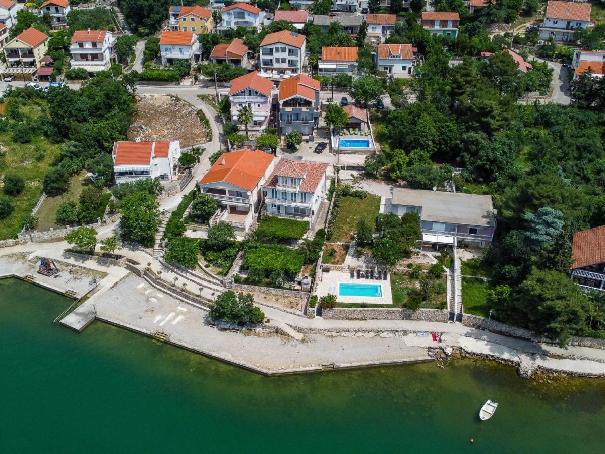 Apartment Maja - SRD420 Maslenica Bagian luar foto